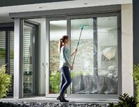 Leifheit Fenster Reiniger 3er Set - Fensterwischer Abzieher Teleskopstiel- 45552