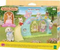 EPOCH Traumwiesen GmbH Sylvanian Families 5745 Erlebniskindergarten Schaukel mit Figur