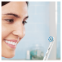 Oral-B PRO 700 Sensi Ultrathin - Adult - Rotating-oscillating toothbrush - 8800 movements per minute - Daily care - Blue - 4 x 30 sec