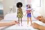 Mattel GmbH Barbie Moden 2 Outfits und 2 Accessoires für die Barbie Puppe
