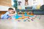 Mattel Hot Wheels Track Creator Dreifach-Looping-Pack und Spielzeugauto im Maßstab 1:64, Trackbauset
